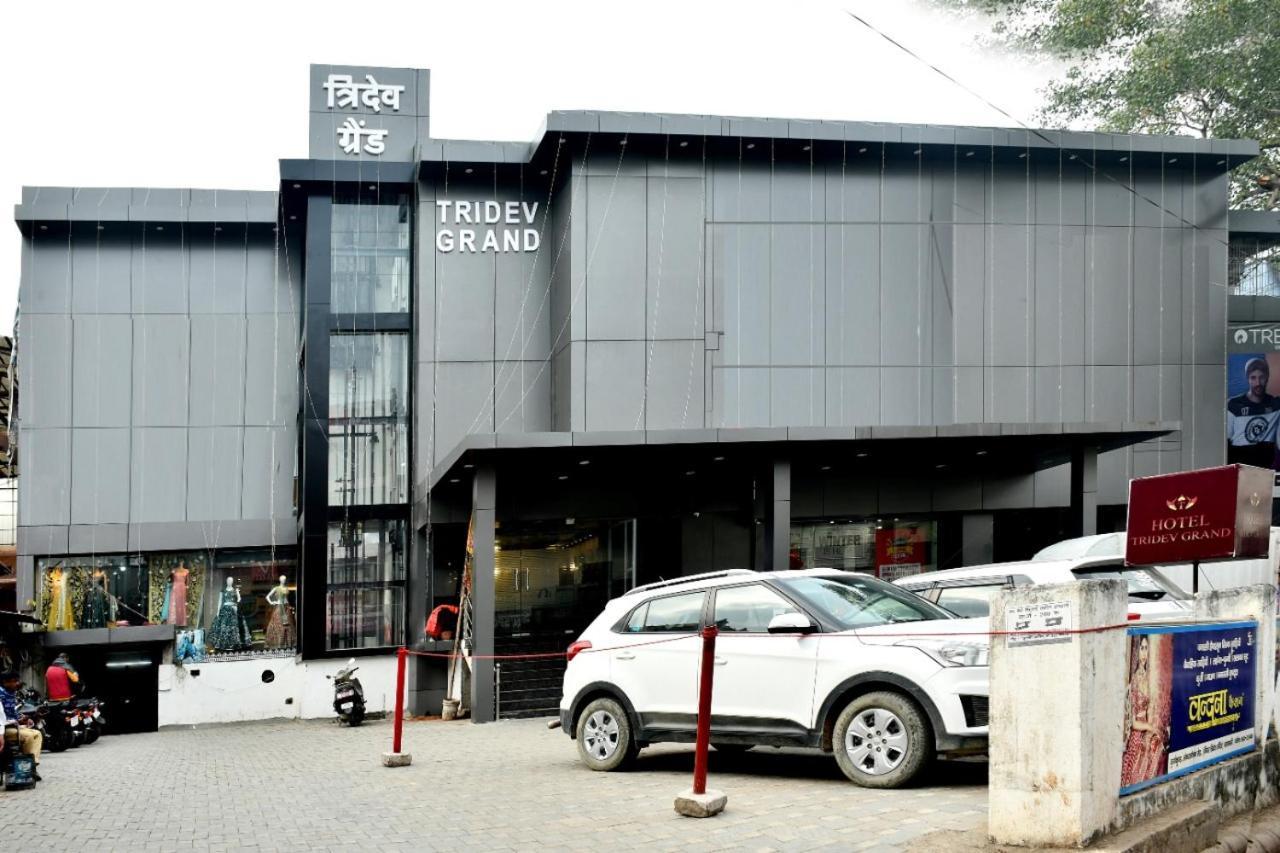 Hotel Tridev Grand — Photos 1